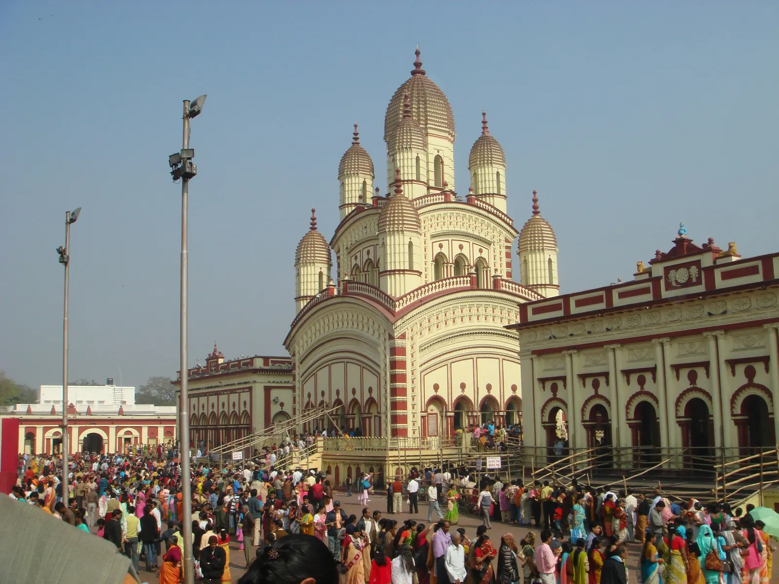 Dakshineswar Kali Temple, Kolkata — 12 towers on the banks of the Hooghly River